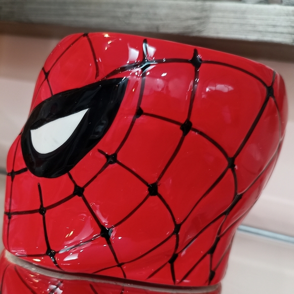 MARVEL Spider-Man Mug 20 oz - Picture 3 of 16